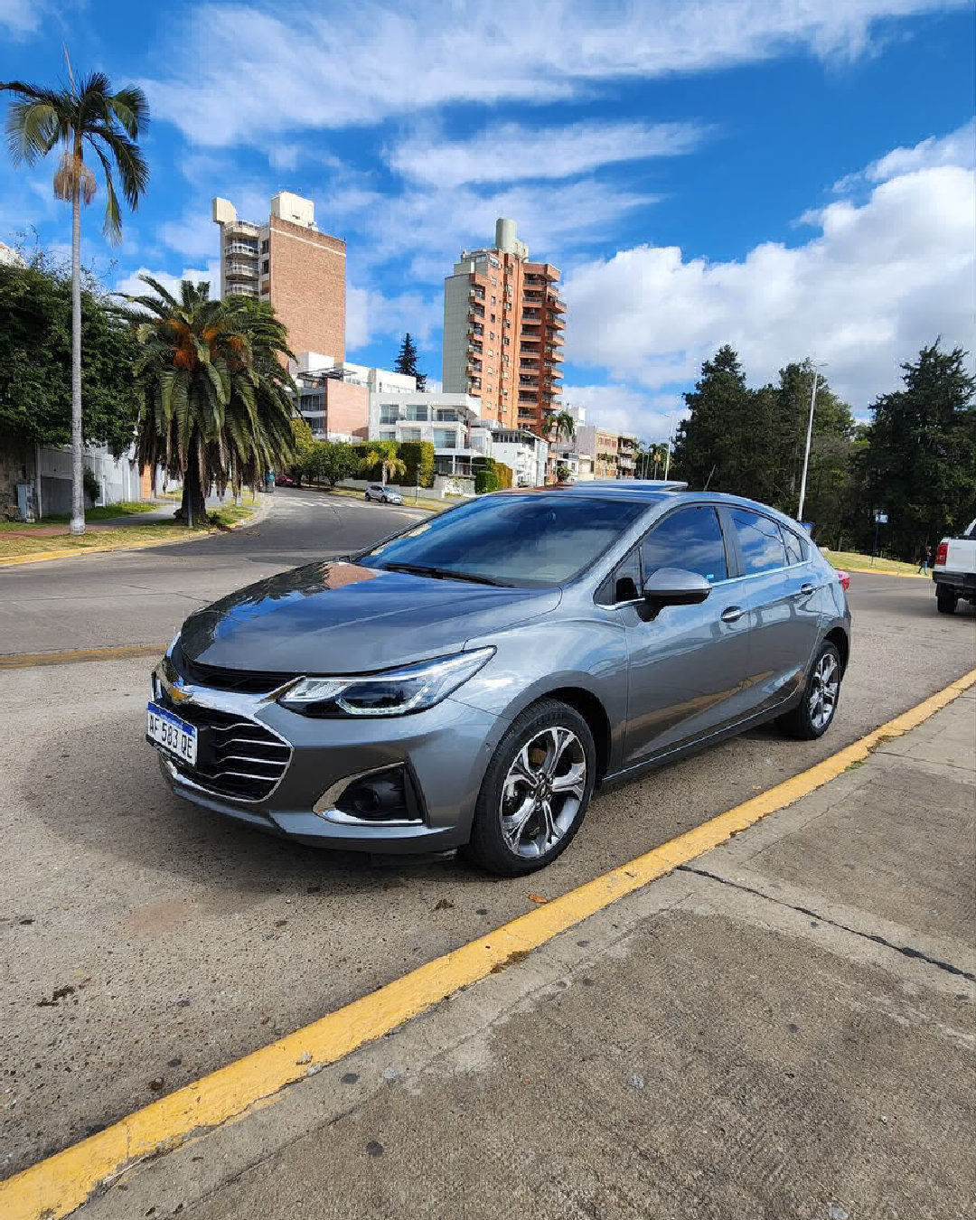 Chevrolet Cruze 2022 - foto 1